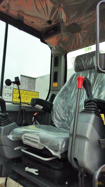 18,000 lb. Doosan DX85R-3 Hydraulic Excavator 9