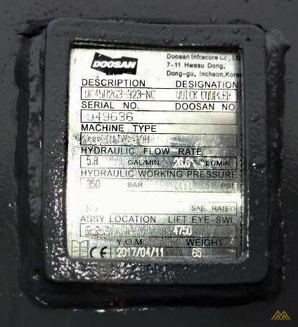 18,000 lb. Doosan DX85R-3 Hydraulic Excavator 15