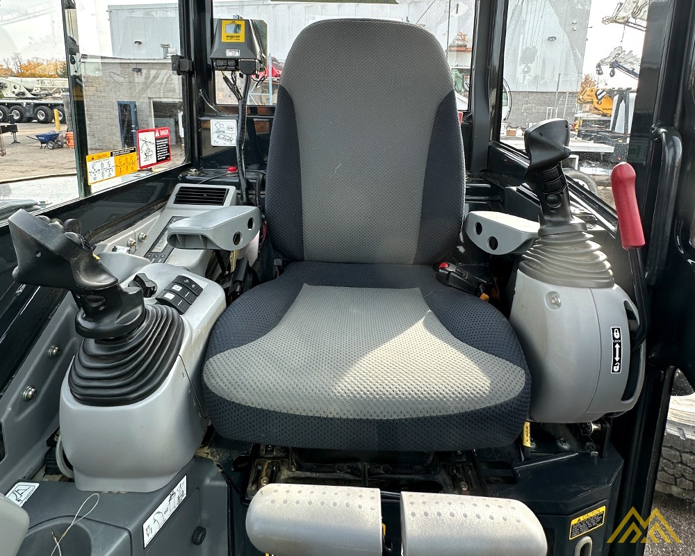 2019 JOHN DEERE 60G EXCAVATOR WITH TRAILER & MULTIPLE ATTACHMENTS 7