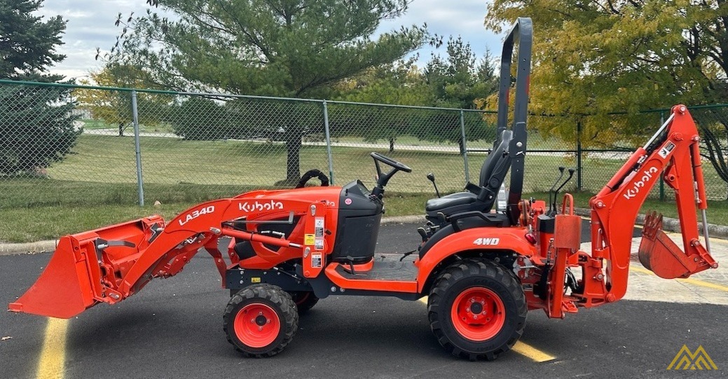 2022 Kubota BX23S Backhoe Loader 3