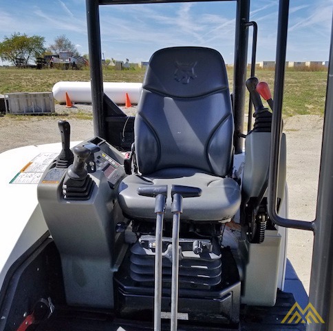 4,600 lb. Doosan E42 Mini Excavator 6