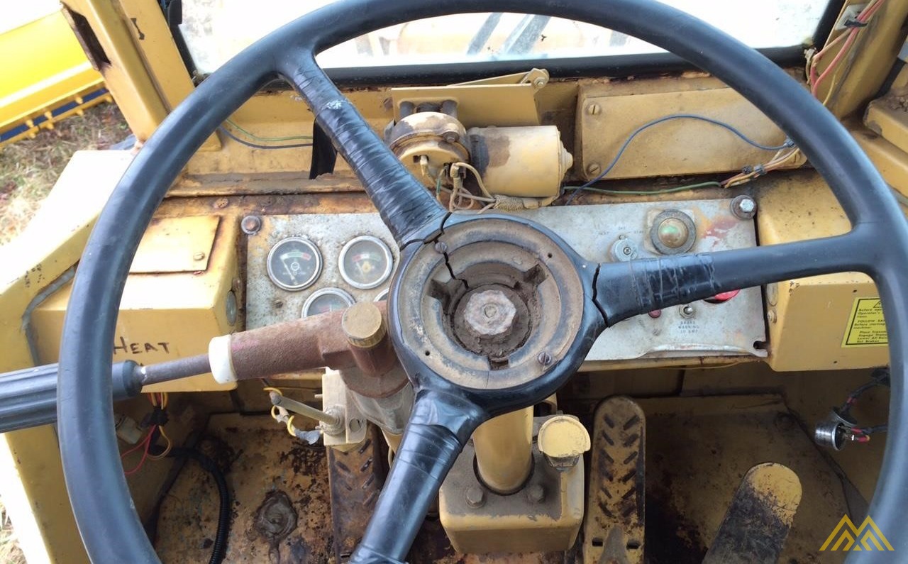 CAT 920 Wheel Loader 5