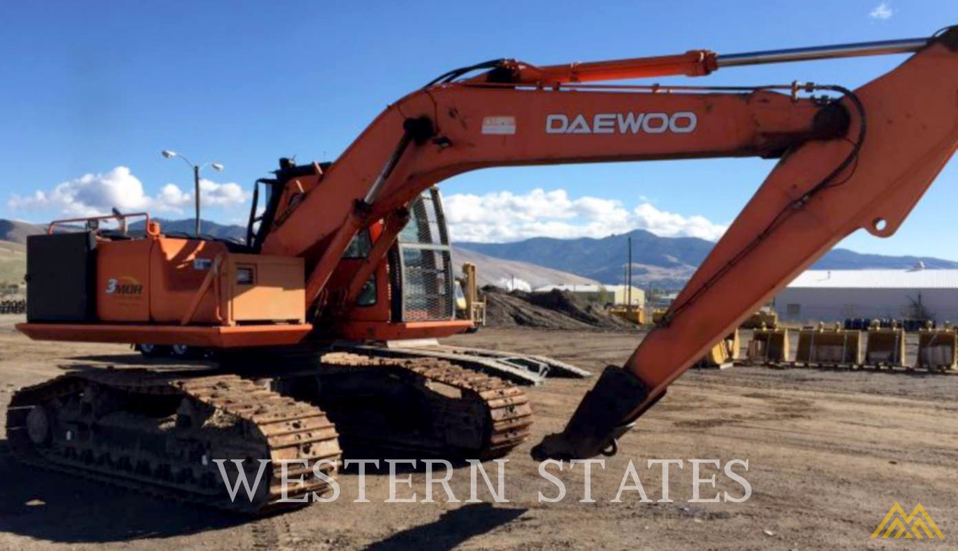 Daewoo Solar 220 LL Log Loader Excavator 1