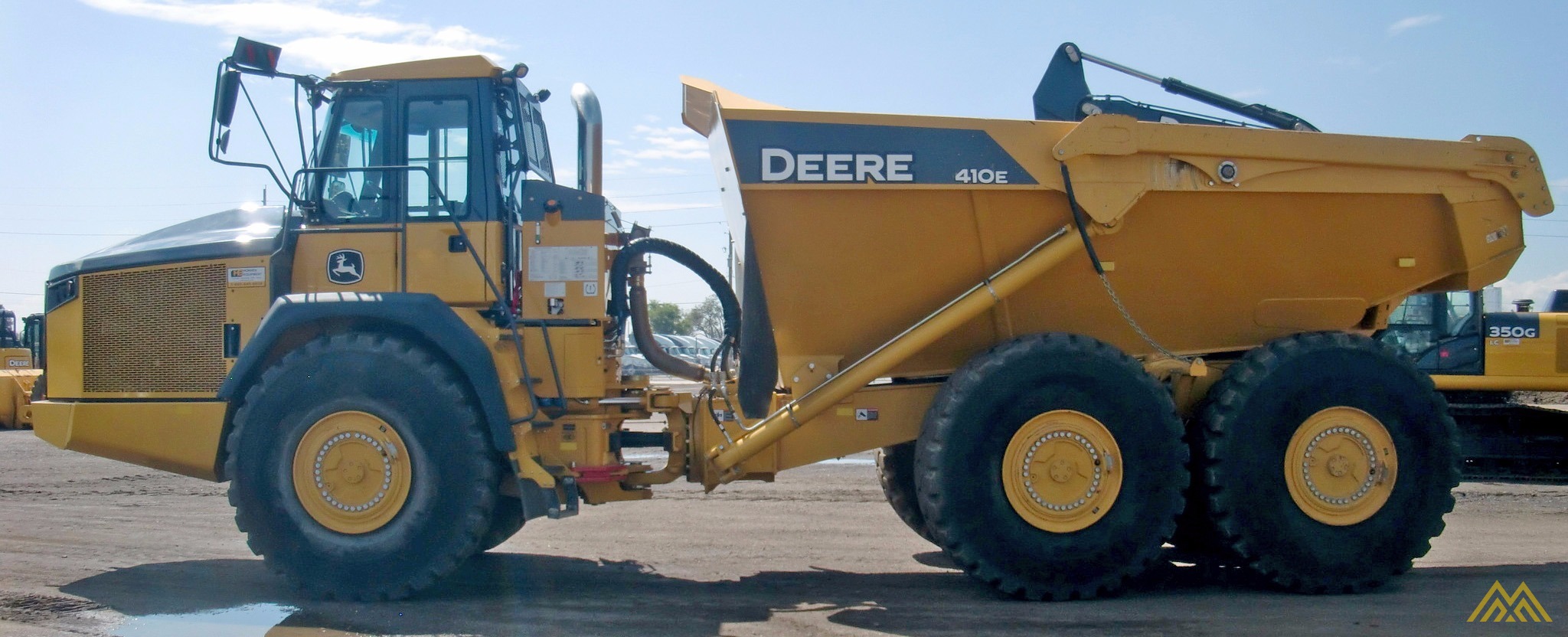 Deere 410E Articulating Dump Truck in Idaho Falls. 0
