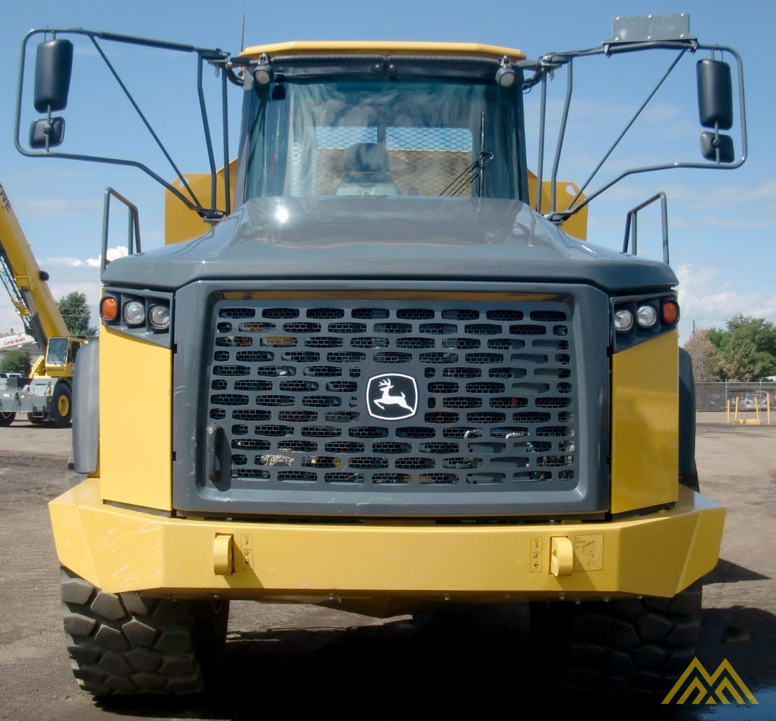 Deere 410E Articulating Dump Truck in Idaho Falls. 2