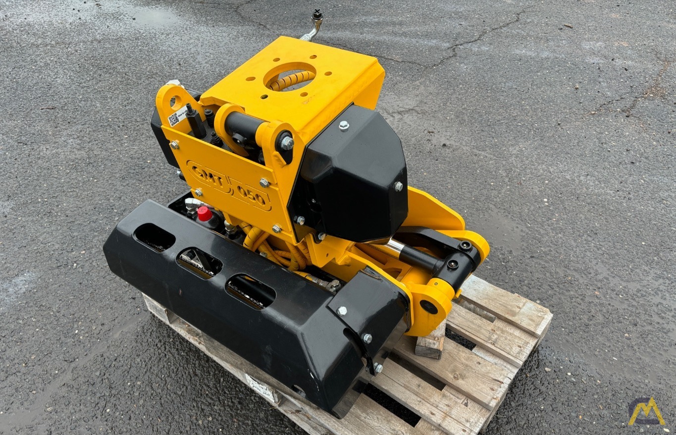 GMT Equipment GMT050 Grapple Saw Crane Attachment 1