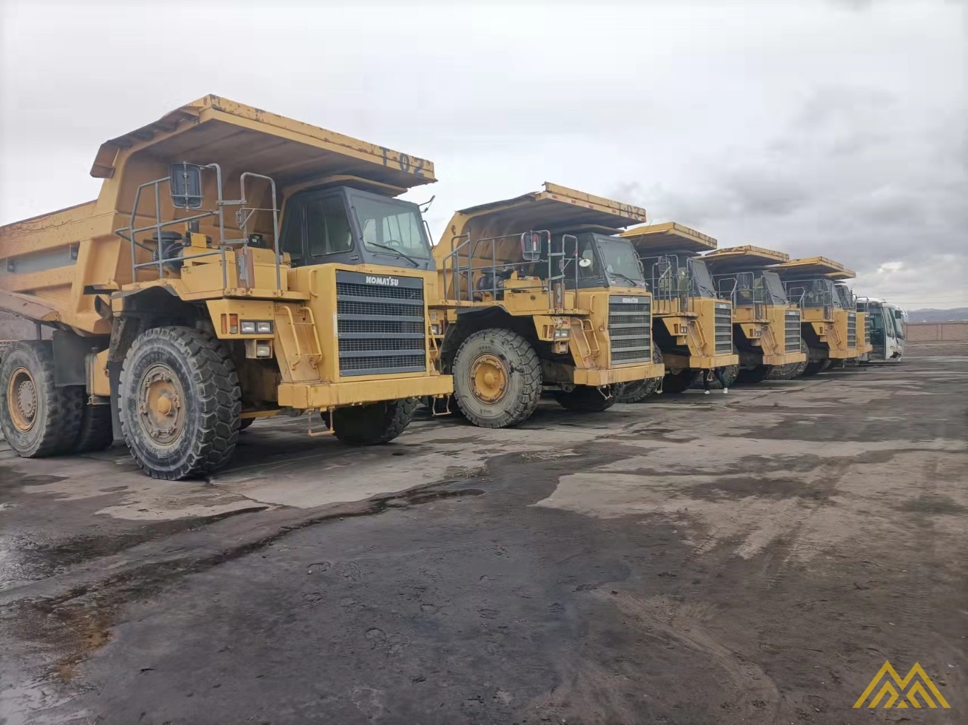 Komatsu HD465-6 Mining Dump Truck 1