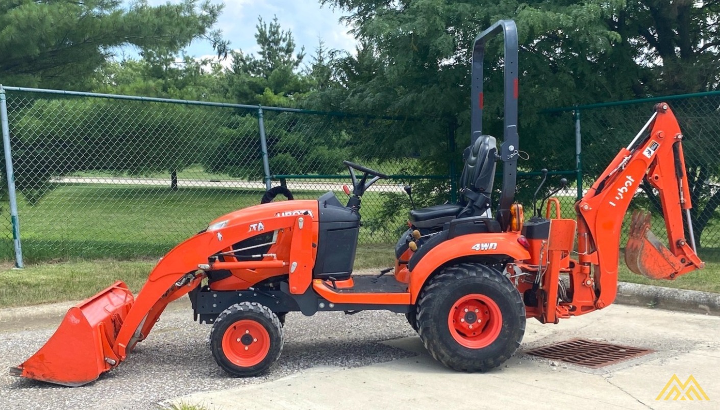 Kubota BX23S Tractor Loader Backhoe  1