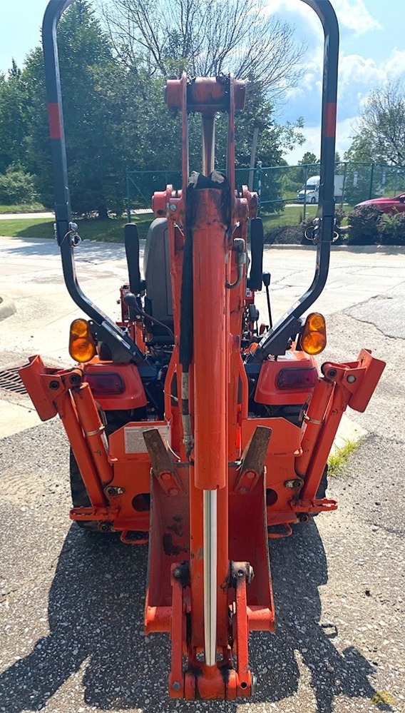 Kubota BX23S Tractor Loader Backhoe  7