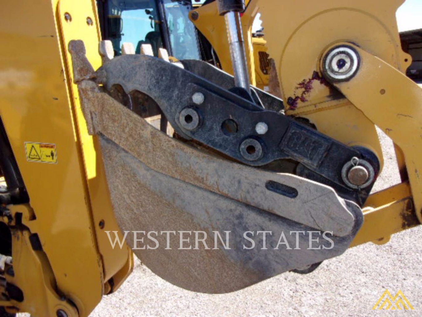 Low Hours on CAT 420F2 IT Backhoe Loader 3