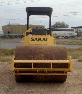 Sakai SV410D-2 Smooth Drum Roller 3