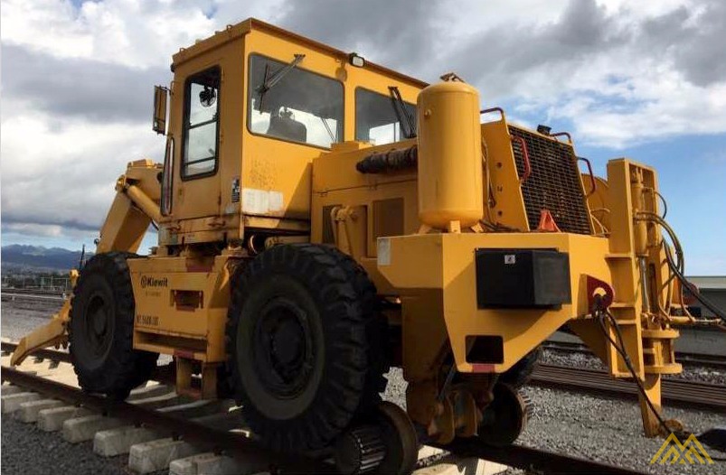 Swingmaster SL180-20 20,000 lb capacity Swing Loader 4