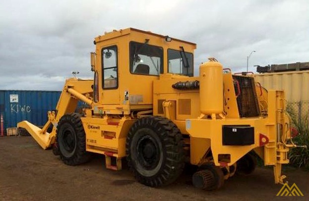 Swingmaster SL180-20 20,000 lb capacity Swing Loader 5