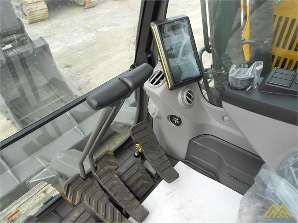 Volvo ECR145EL Compact Excavator 3