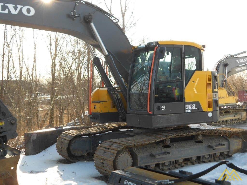 Volvo ECR235EL Compact Excavator 2