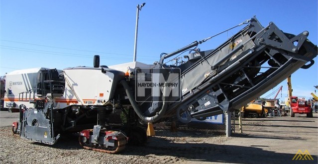 Wirtgen W220i Cold Planer 2